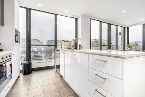 Roomy 2BR 2BA City-Centre Apt - Kingaroy Accommodation 2