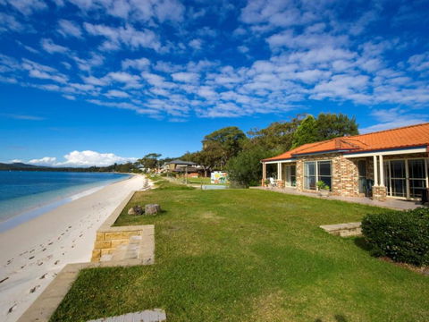 Salamander Beach Front - Kingaroy Accommodation 0