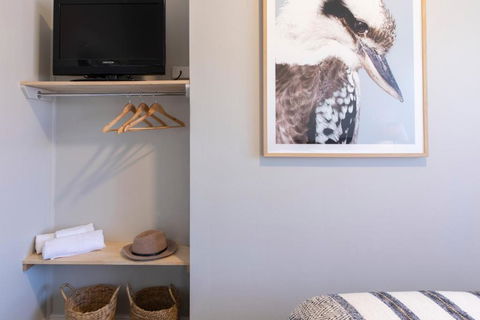 Robertson Public House And Kitchen - Kingaroy Accommodation 1