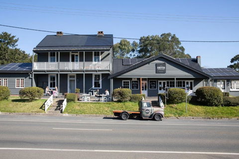 Robertson Public House And Kitchen - Kingaroy Accommodation 0