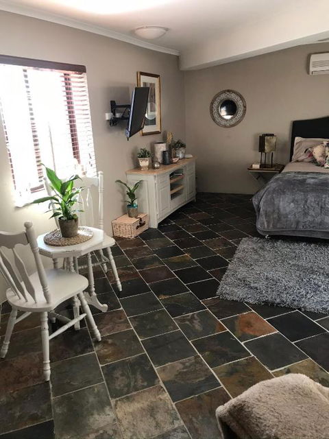 Robinson Retreat - Kingaroy Accommodation 0