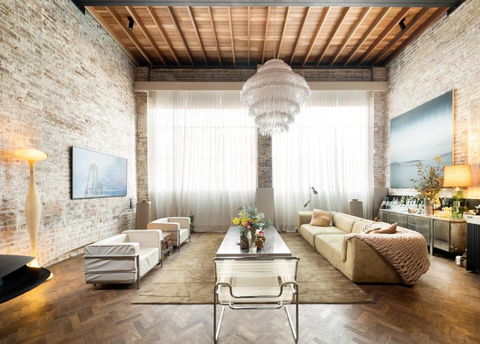 Rockstar, Surry Hills I30 - Kingaroy Accommodation 1