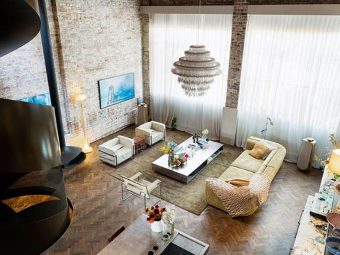 Rockstar, Surry Hills I30 - Kingaroy Accommodation 2