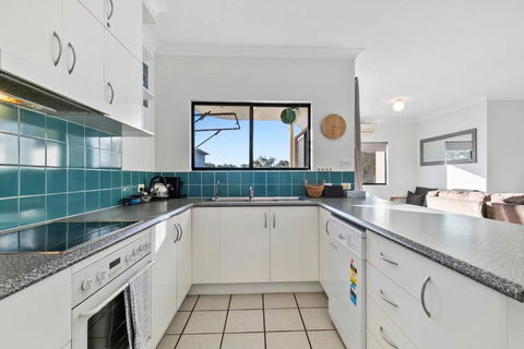 Rooftop Island Sunsets - Kingaroy Accommodation 2