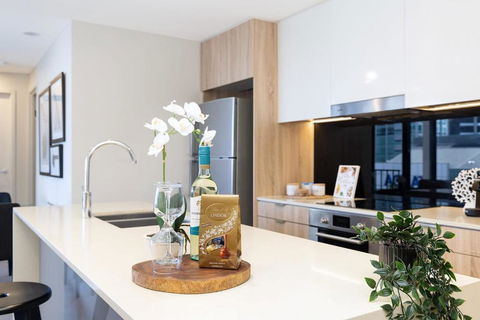 Rooftop Pool Stunning Apartment Queen Street - Kingaroy Accommodation 1