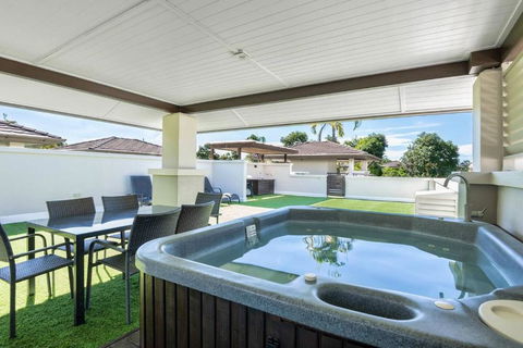 Rooftop Tranquility At Stunning Temple Resort - Kingaroy Accommodation 0