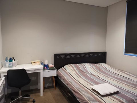 Room With King-size Bed Close To Melbourne CBD & Southern Cross Station - Kingaroy Accommodation 0