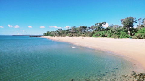 Rosalynda- Luxury Beachfront 3 BR Townhouse - Kingaroy Accommodation 2