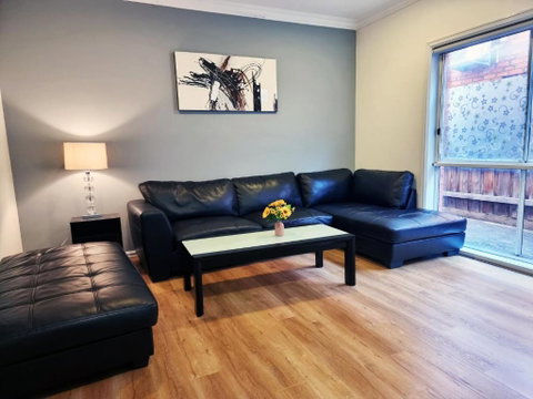 Rosie House-Spacious Comfortable Home - Kingaroy Accommodation 2