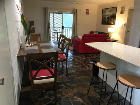 Royal Palm Cottage, Entire Two Bedroom 2 Bathroom House With Pool - Kingaroy Accommodation 1
