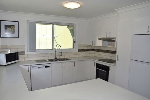 Rudder House - Kingaroy Accommodation 3