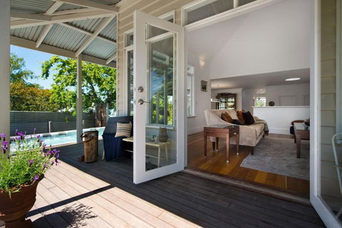 Sades - Kingaroy Accommodation 2