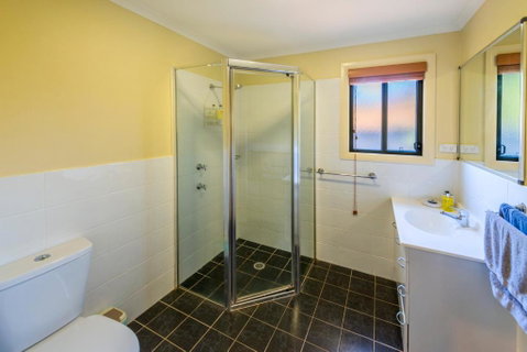 Safety Beach Ocean Bungalows - Kingaroy Accommodation 3