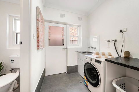 Sage By The Sea - WiFi, BBQ, Beach, Art - Kingaroy Accommodation 1