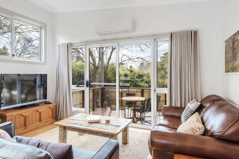 Sahaja Cottage Wentworth Falls - Kingaroy Accommodation 3