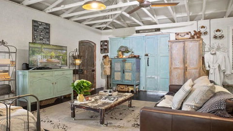 Saint Eloi Le Studio - Kingaroy Accommodation 3