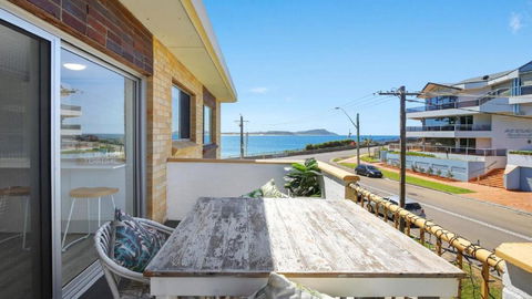 Salt Life Short Walk To Beach, Shops Cafes Accom Holidays - Kingaroy Accommodation 0