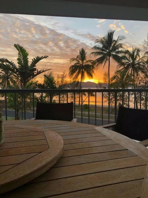 Salt On South - Beachfront Bliss - Kingaroy Accommodation 2