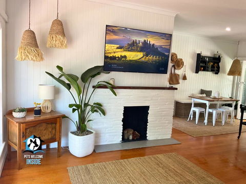 Saltwater Sunsets Seaside Haven With Ocean Views - Kingaroy Accommodation 3