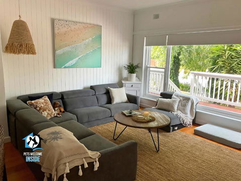 Saltwater Sunsets Seaside Haven With Ocean Views - Kingaroy Accommodation 1