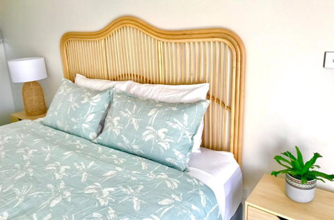 Salty Blue Beach House - Kingaroy Accommodation 1