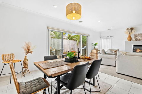 Salty Sage Beach House - Kingaroy Accommodation 2