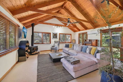Samsara Blue Mountains - Kingaroy Accommodation 2