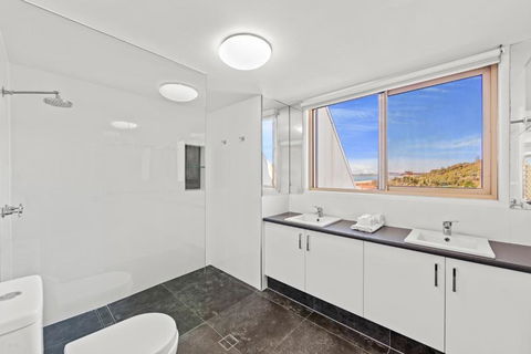 Sanctuary Beach Resort - Kingaroy Accommodation 1