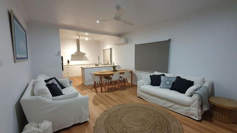 Sand And Swell At Sawtell - Kingaroy Accommodation 2