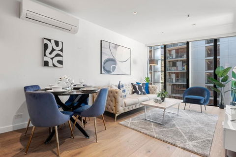 Rooftop Pool Stunning Apt At Marvel Stadium With Free Parking - Kingaroy Accommodation 0