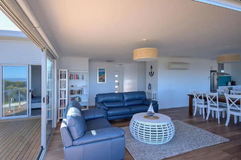 Sandbar Beach House - Kingaroy Accommodation 2