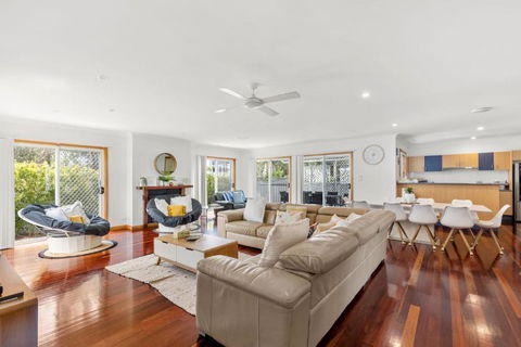 Sandlewood Breeze - Pet Friendly - Community Pool - Kingaroy Accommodation 2