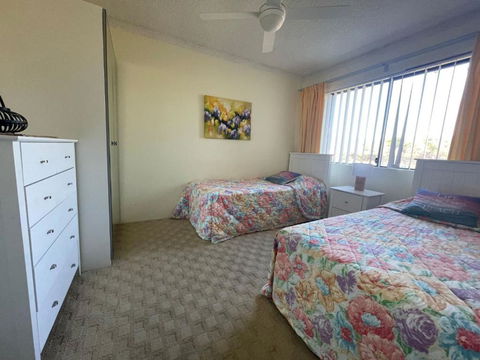 Sandpebbles 1 Pebbly Beach - Kingaroy Accommodation 3