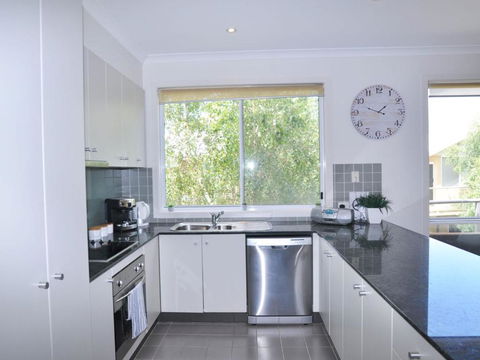 Sandpiper 3 - Close To Town And Beach - Kingaroy Accommodation 3