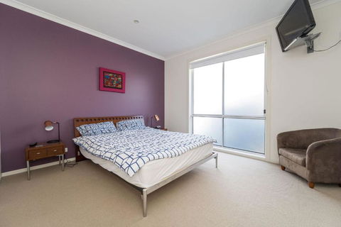 Sandpiper 5 - Close To Town And Beach - Kingaroy Accommodation 2