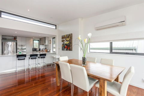 Sandy Beach One - Kingaroy Accommodation 1