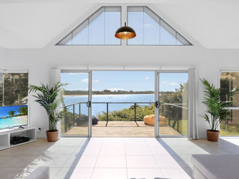 Sandy Cove - Kingaroy Accommodation 1