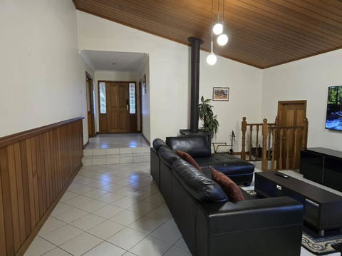 Serene Escape In Altona Meadows - Kingaroy Accommodation 0