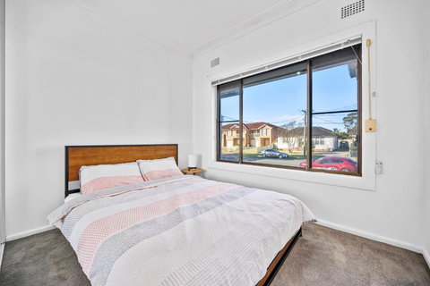 Spacious Upper House For You - Kingaroy Accommodation 3