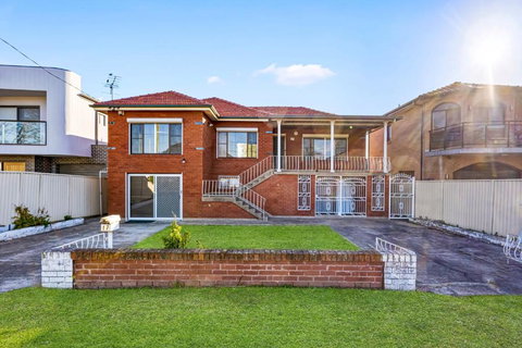 Spacious Upper House For You - Kingaroy Accommodation 0