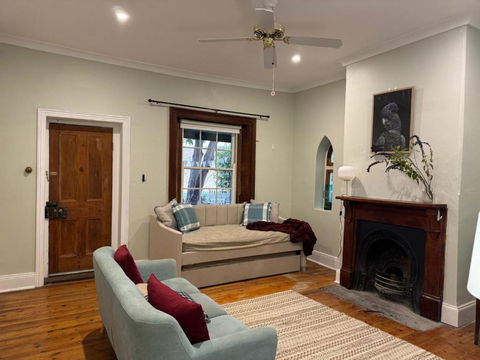 The Garden Cottage - Kingaroy Accommodation 3
