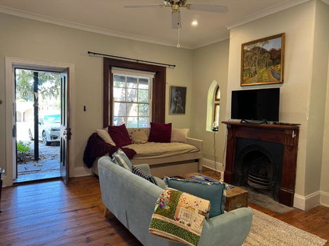 The Garden Cottage - Kingaroy Accommodation 0