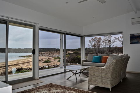 Beachside - Kingaroy Accommodation 0