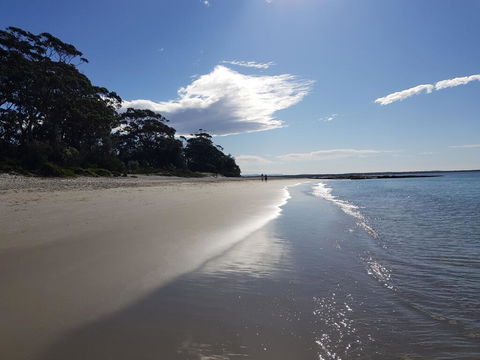 Beachside Husky - Waterfront - Kingaroy Accommodation 2