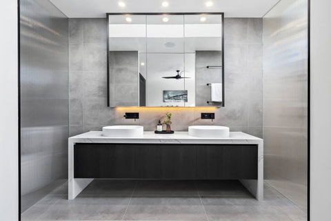 Beachside Lane - On The Beach, Water Views - Kingaroy Accommodation 1