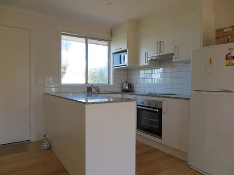 Beachside Rest - Kingaroy Accommodation 3