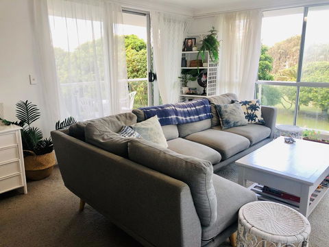 Beachy, Bright, And The Best Location On The GC! - Kingaroy Accommodation 3