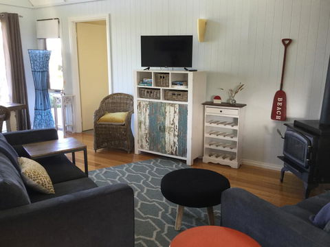 Bear Gully Coastal Cottages - Kingaroy Accommodation 1