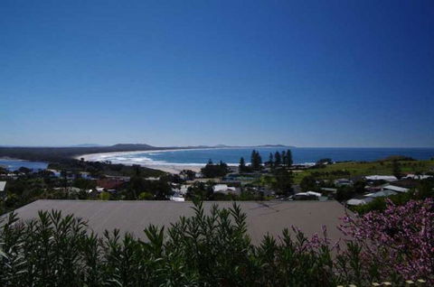 Beau Soleil, 28 East Street - Kingaroy Accommodation 0