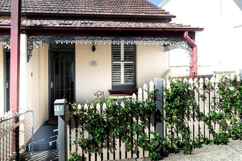 Beautiful Modern Historic Home Near Sydney Harbour - Kingaroy Accommodation 0